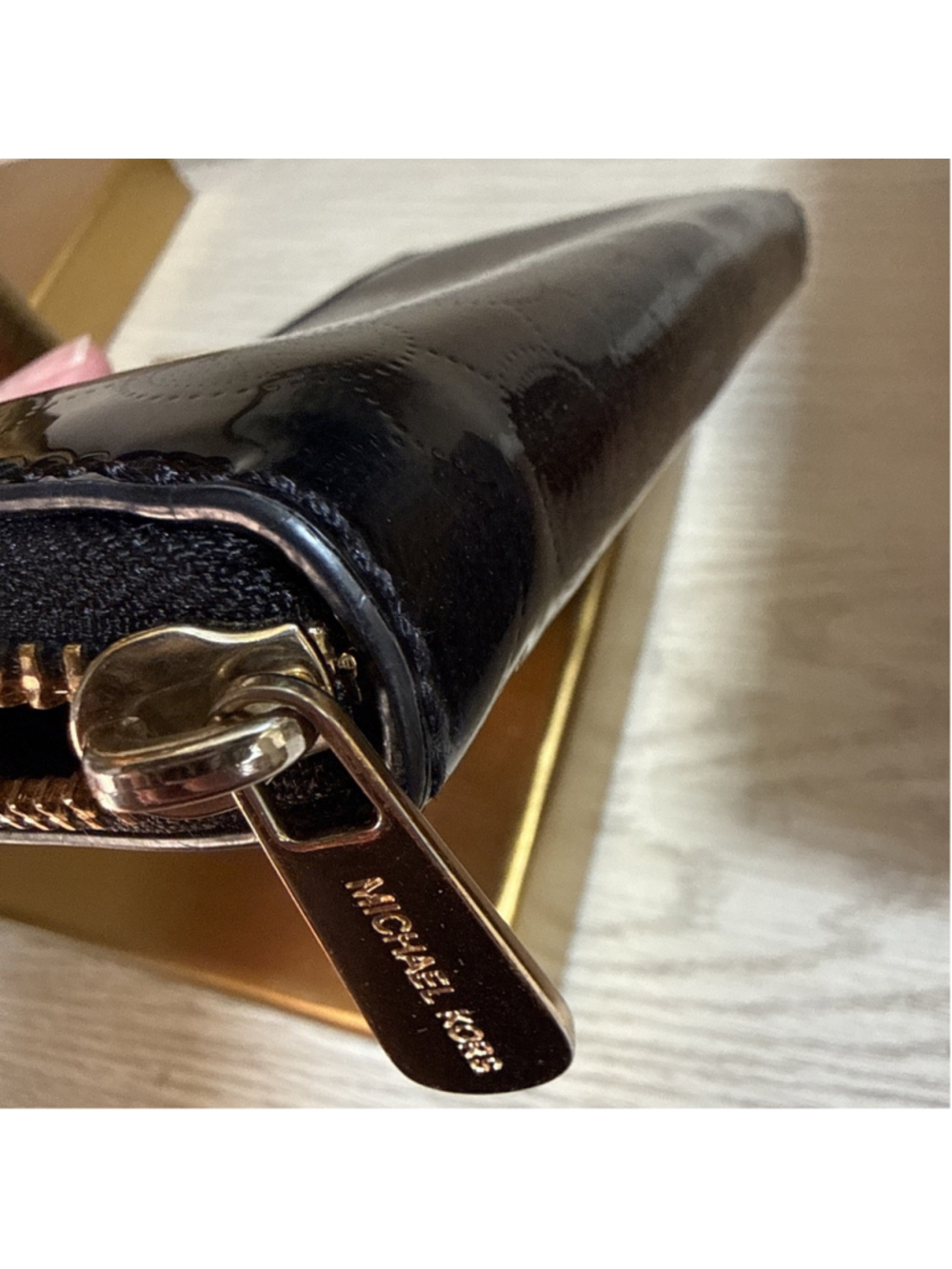 Michael Kors Jet Set Continental Black Patent Leather Wallet Zip Around NWOT - Picture 8 of 8